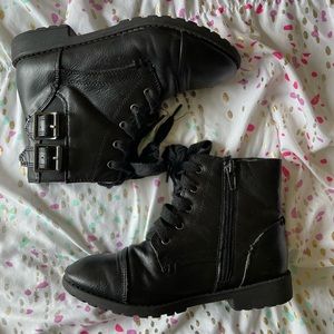 Girls side zipped black combat boots size 13